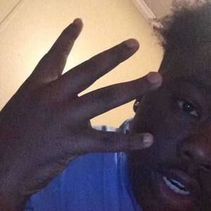 Meet your Posher, Dee